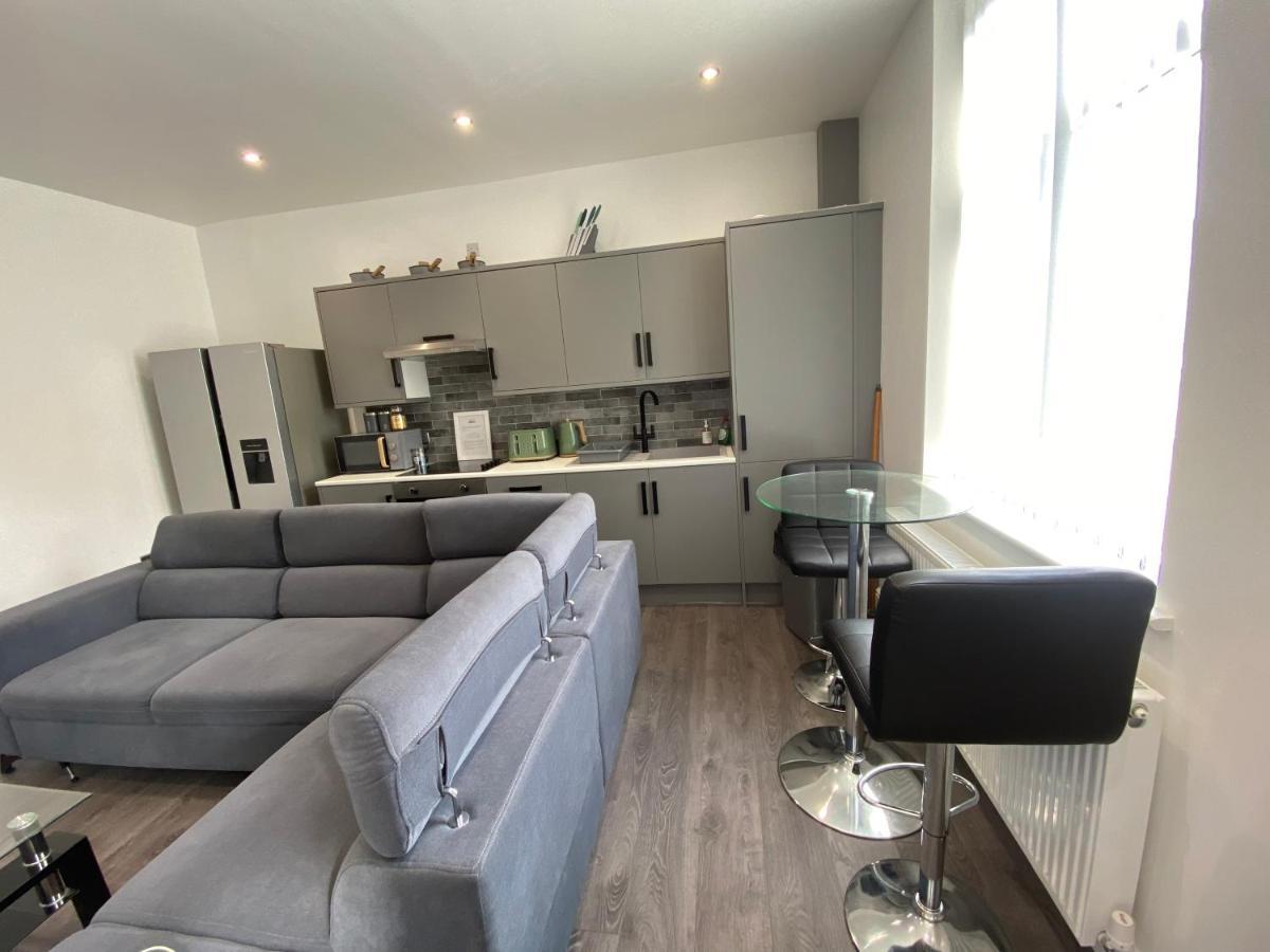 Вілла Entire Luxury House Elland Екстер'єр фото